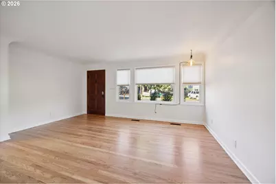 4230 NE 54th Ave, Portland, OR 97218 - Photo 7