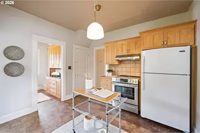 5518 SE 139th Ave, Portland, OR 97236 - Photo 9