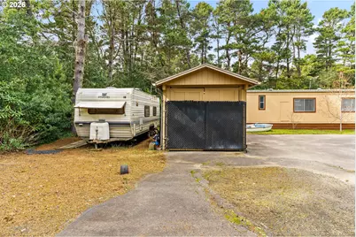 4835 Gloria Gayle Way, Florence, OR 97439 - Photo 35