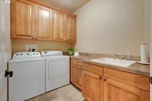 17730 SW Pheasant Ln, Beaverton, OR 97003 - Photo 21