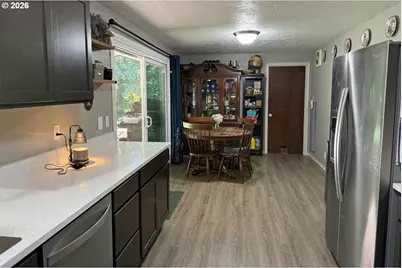 37999 Green Ln, Marcola, OR 97454 - Photo 5