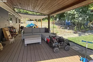 37999 Green Ln, Marcola, OR 97454 - Photo 15