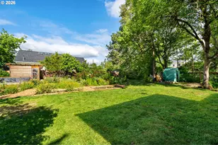 6821 SE Brehaut St, Milwaukie, OR 97222 - Photo 47