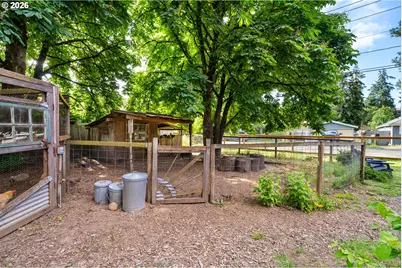 6821 SE Brehaut St, Milwaukie, OR 97222 - Photo 39