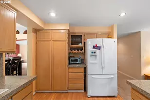 3010 SW Phyllis Dr, Gresham, OR 97080 - Photo 13