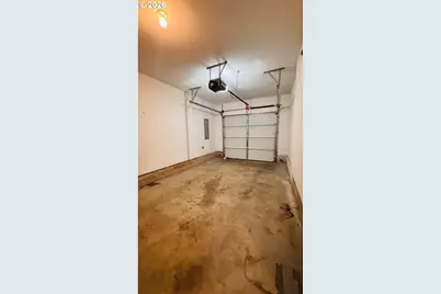 9615 SE Center Ct, Portland, OR 97266 - Photo 23