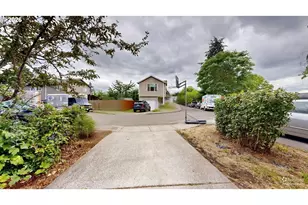 9615 SE Center Ct, Portland, OR 97266 - Photo 3