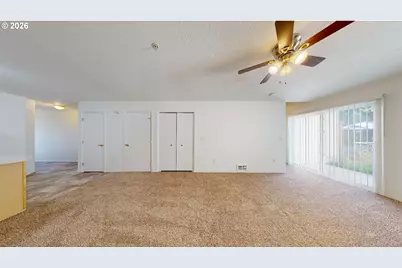 9615 SE Center Ct, Portland, OR 97266 - Photo 7
