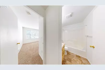 9615 SE Center Ct, Portland, OR 97266 - Photo 11