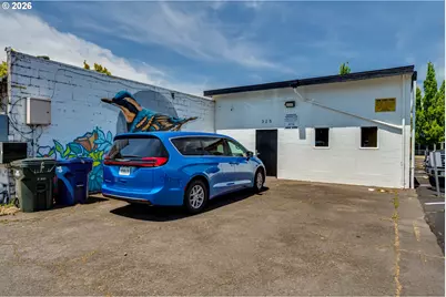 325 A St, Springfield, OR 97477 - Photo 19