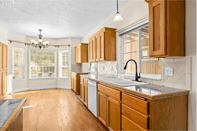 6540 B St, Springfield, OR 97478 - Photo 9