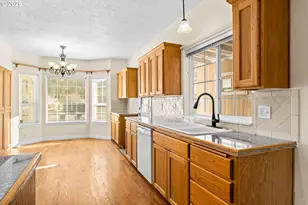 6540 B St, Springfield, OR 97478 - Photo 9