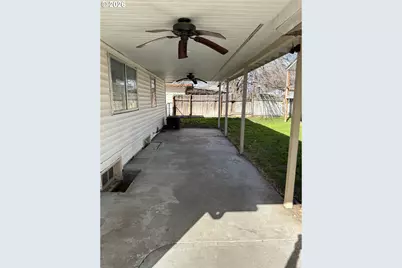 225 SW 7th Pl, Hermiston, OR 97838 - Photo 13