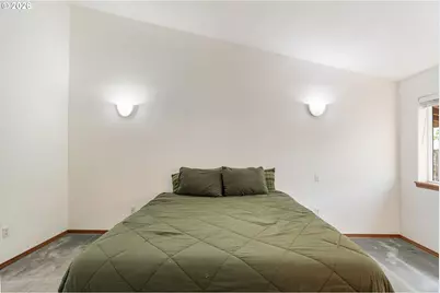 16822 SE Equestrian Way, Portland, OR 97236 - Photo 23