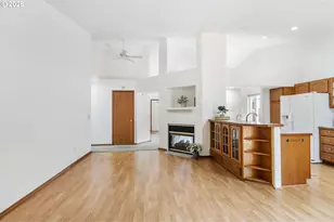 16822 SE Equestrian Way, Portland, OR 97236 - Photo 17