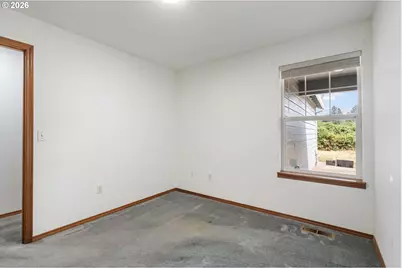 16822 SE Equestrian Way, Portland, OR 97236 - Photo 33