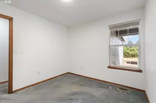 16822 SE Equestrian Way, Portland, OR 97236 - Photo 33