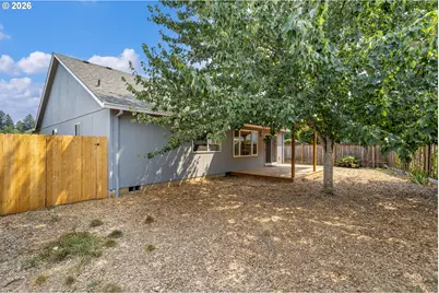 16822 SE Equestrian Way, Portland, OR 97236 - Photo 3