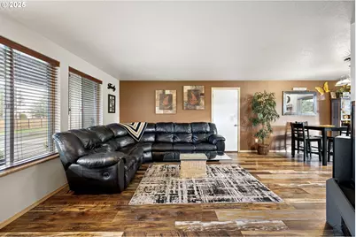 32968 Camas Swale Rd, Creswell, OR 97426 - Photo 5