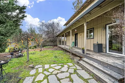 32968 Camas Swale Rd, Creswell, OR 97426 - Photo 27