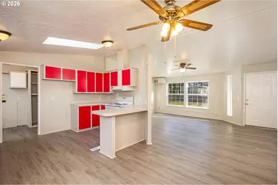 47757 Fairy Glen Dr, Oakridge, OR 97463 - Photo 9