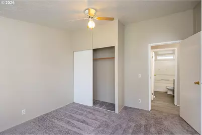 47757 Fairy Glen Dr, Oakridge, OR 97463 - Photo 3