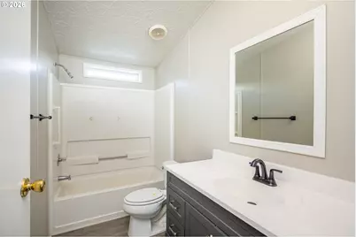 47757 Fairy Glen Dr, Oakridge, OR 97463 - Photo 5