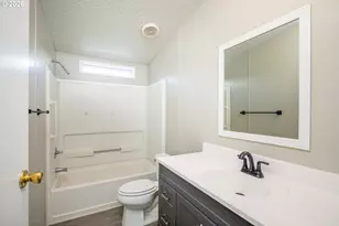 47757 Fairy Glen Dr, Oakridge, OR 97463 - Photo 5