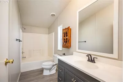 47757 Fairy Glen Dr, Oakridge, OR 97463 - Photo 17