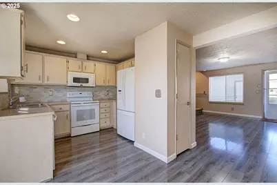 4000 NE 109th Ave #248, Vancouver, WA 98682 - Photo 9