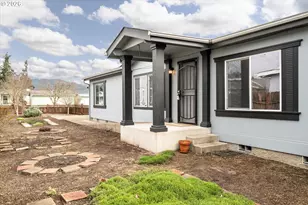 2569 Maia Loop, Springfield, OR 97477 - Photo 1