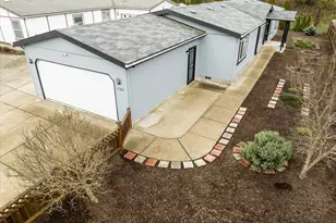 2569 Maia Loop, Springfield, OR 97477 - Photo 31