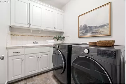 930 SW Skyline Blvd, Portland, OR 97221 - Photo 37