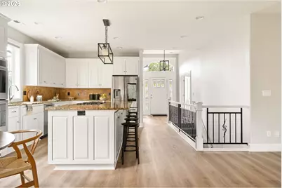 930 SW Skyline Blvd, Portland, OR 97221 - Photo 15