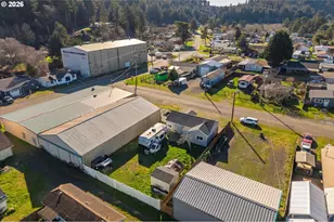 130 S 7th St, Lakeside, OR 97449 - Photo 35