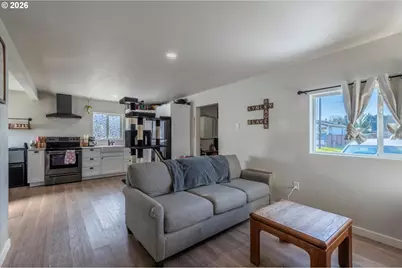 130 S 7th St, Lakeside, OR 97449 - Photo 15