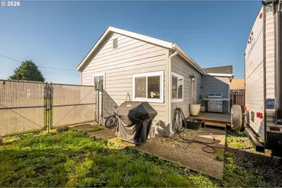 130 S 7th St, Lakeside, OR 97449 - Photo 29