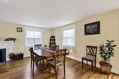 905 NW 19th St, McMinnville, OR 97128 - Photo 9