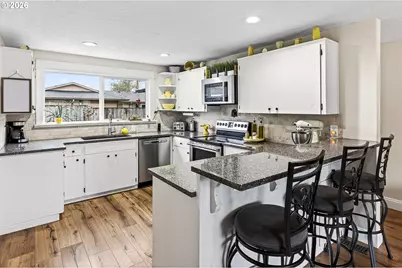 905 NW 19th St, McMinnville, OR 97128 - Photo 11