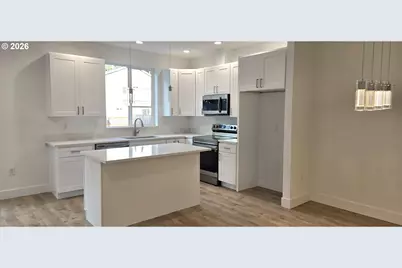 12451 SE Harold St, Portland, OR 97236 - Photo 15