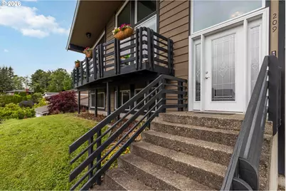 209 Curtis Dr, Longview, WA 98632 - Photo 3