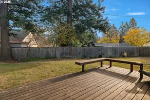 330 NE 190th Ave, Portland, OR 97230 - Photo 21