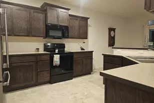 1363 Jefferson St, Independence, OR 97351 - Photo 17