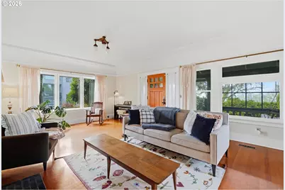 7060 SE 13th Ave, Portland, OR 97202 - Photo 9