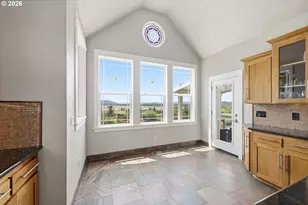 35512 Sunnyhill Ln, Pleasant Hill, OR 97455 - Photo 17