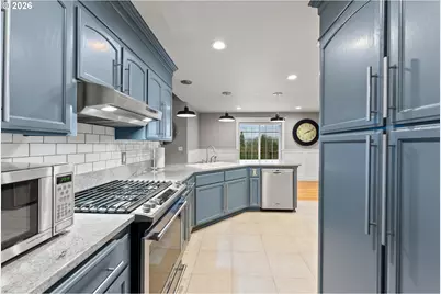 235 Melrose Terrace Ln, Roseburg, OR 97471 - Photo 11