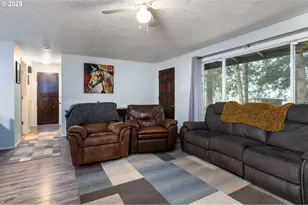 30521 S Deardorff Rd, Molalla, OR 97038 - Photo 7