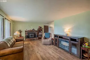 1360 Sunset Ln, Sweet Home, OR 97386 - Photo 5