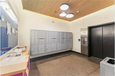 300 NW 8th Ave #303, Portland, OR 97209 - Photo 21