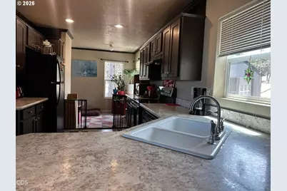 7872 SE Thompson Ct, Prineville, OR 97754 - Photo 11